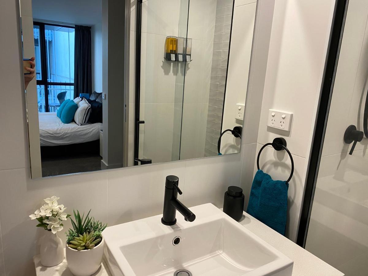 The Gallery Luxe 1 Bedroom Executive Apartment In The Heart Of Braddon Wine Secure Parking Wifi Canberra Exterior photo