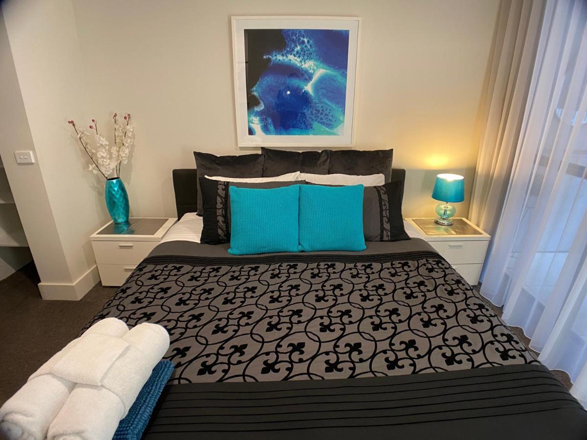 The Gallery Luxe 1 Bedroom Executive Apartment In The Heart Of Braddon Wine Secure Parking Wifi Canberra Exterior photo